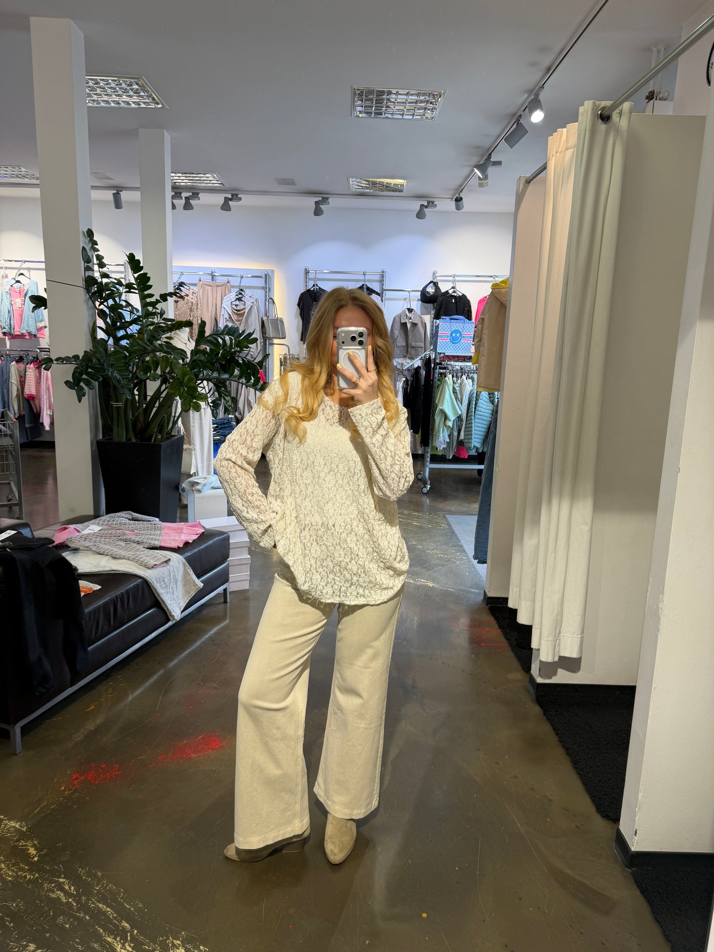SPITZENSHIRT CREME