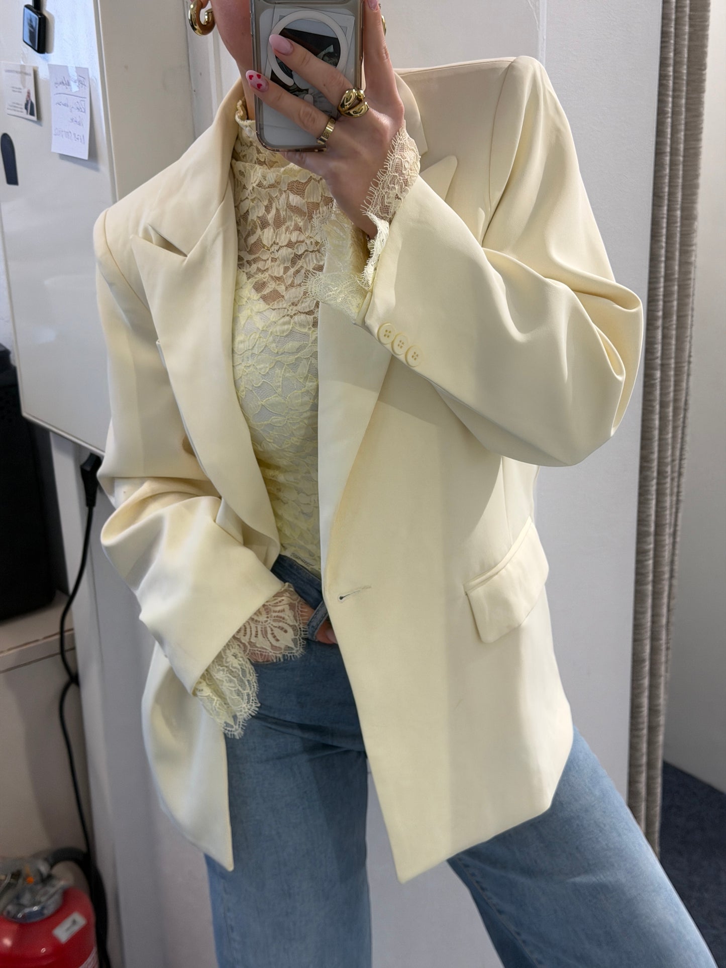 SPITZENSHIRT BUTTER YELLOW