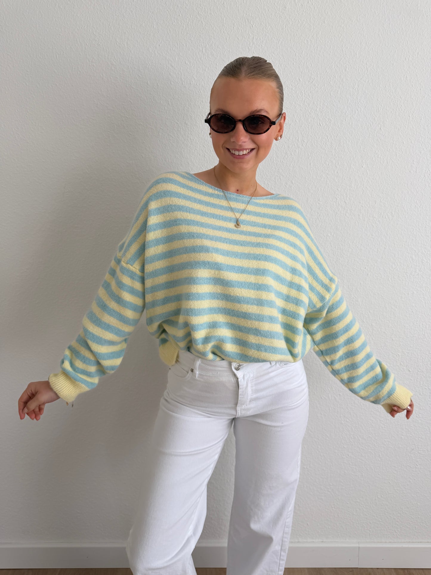 PULLOVER BLUE YELLOW