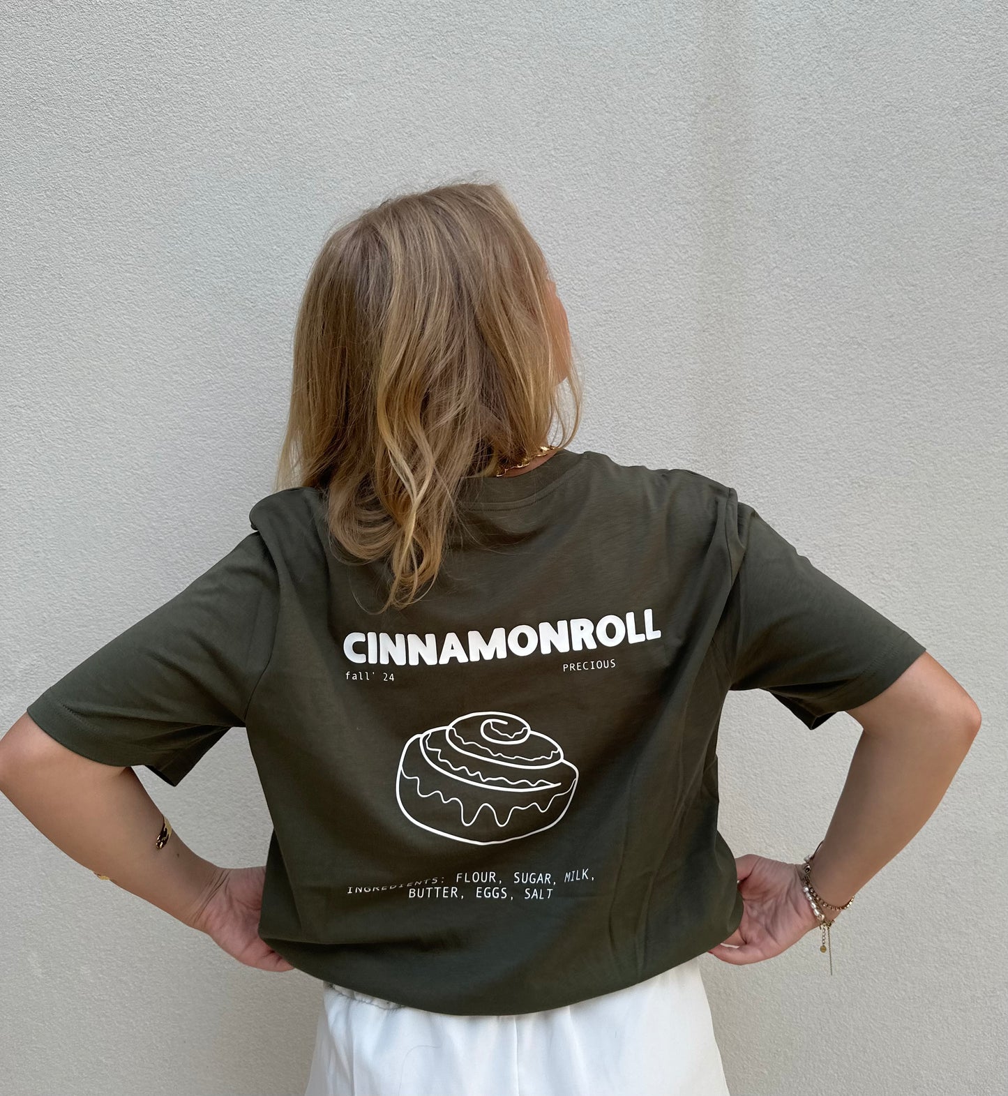 T SHIRT CINNAMON ROLL
