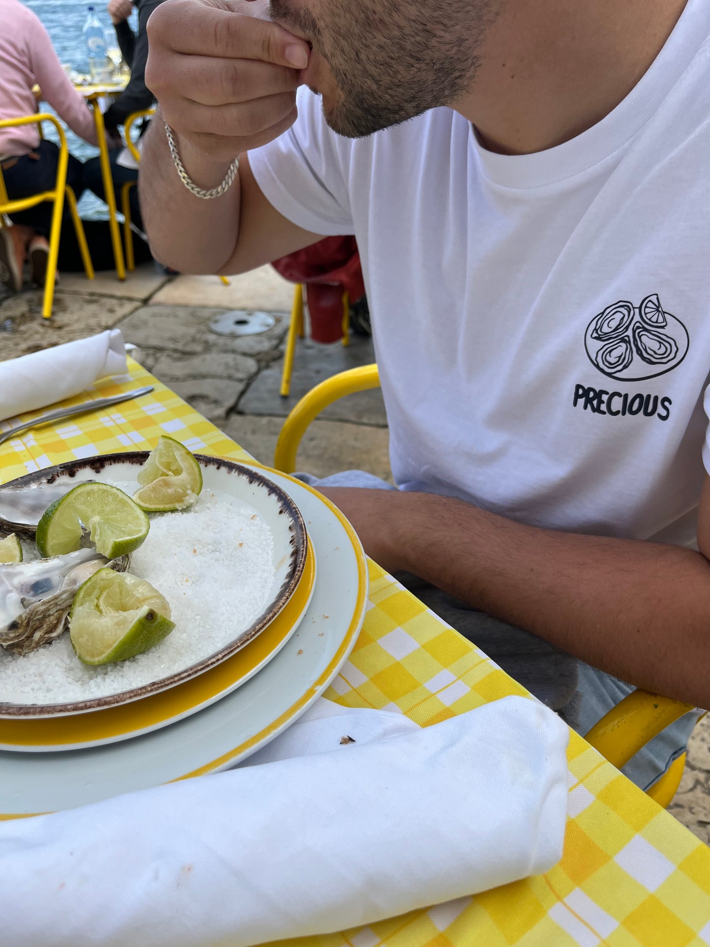 T SHIRT OYSTERS CLUB