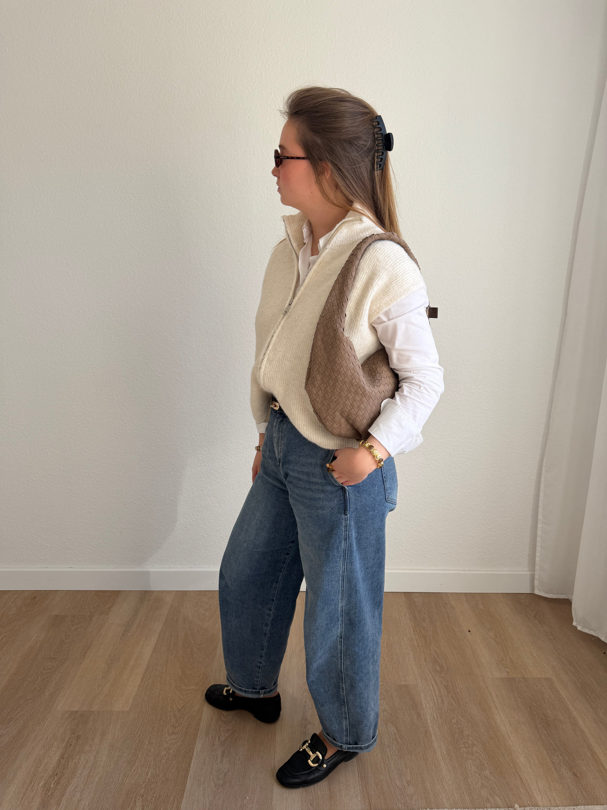 CREAM KNIT VEST