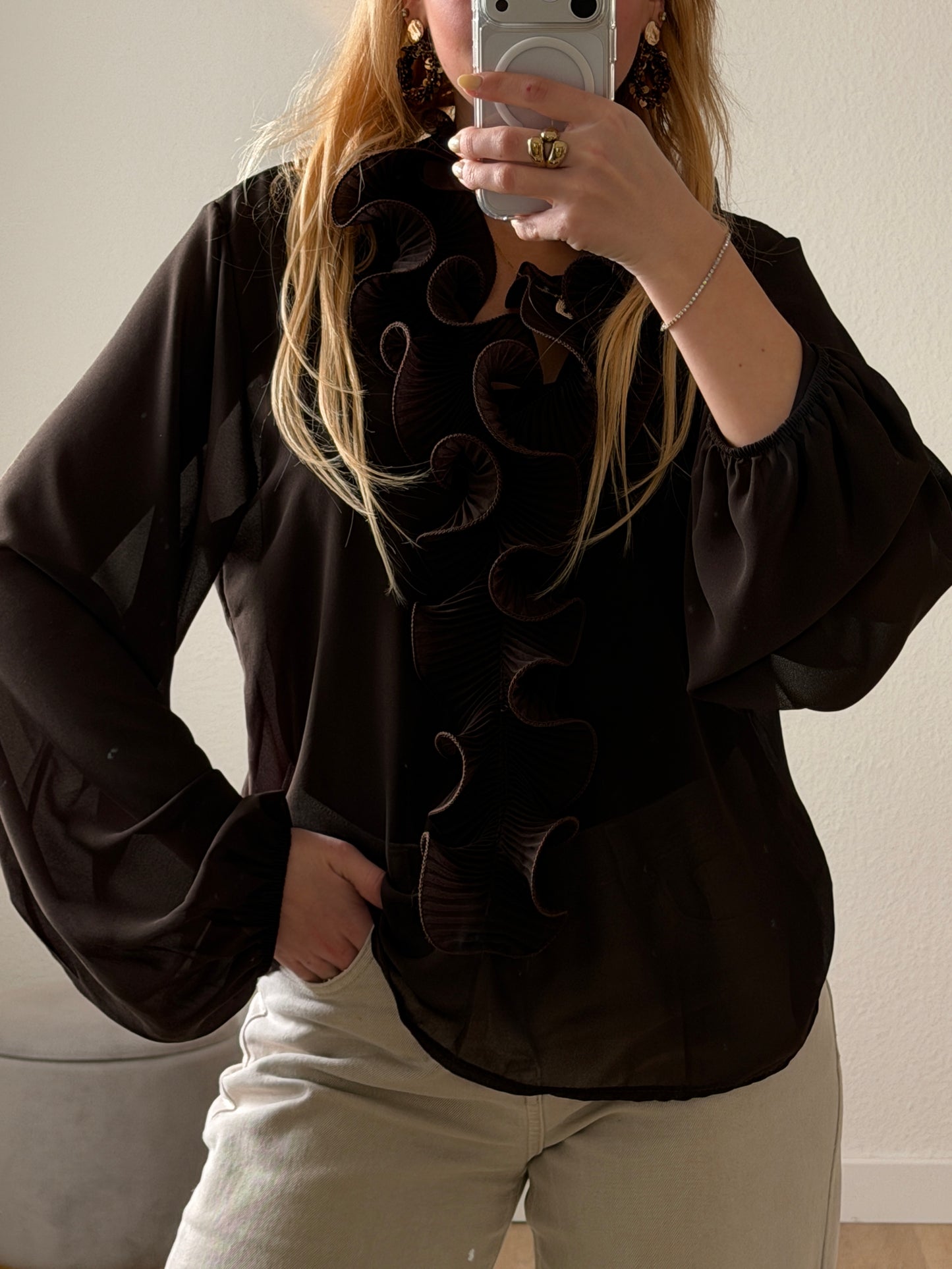 BLUSE MIT RÜSCHEN