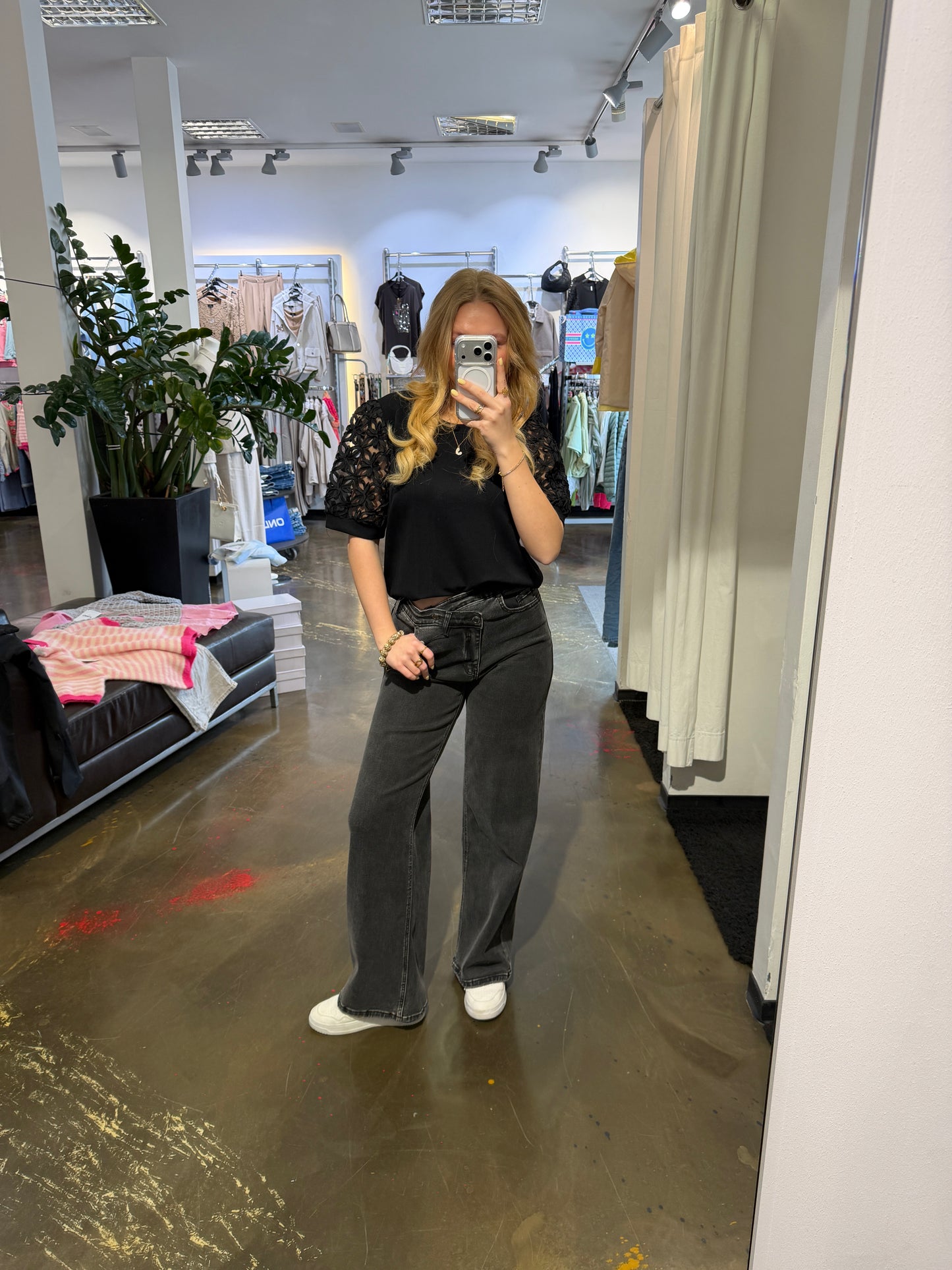 WIDE LEG JEANS