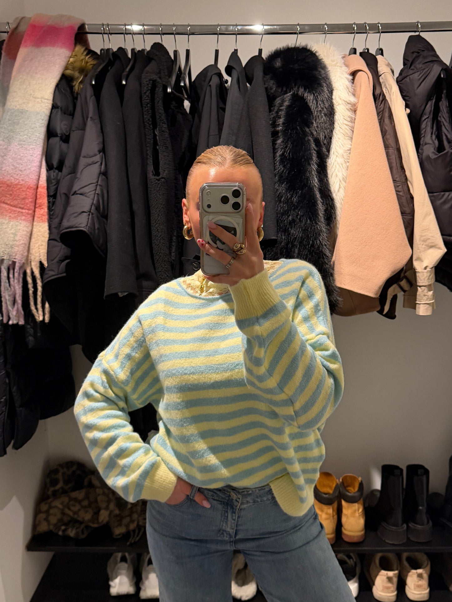 PULLOVER BLUE YELLOW