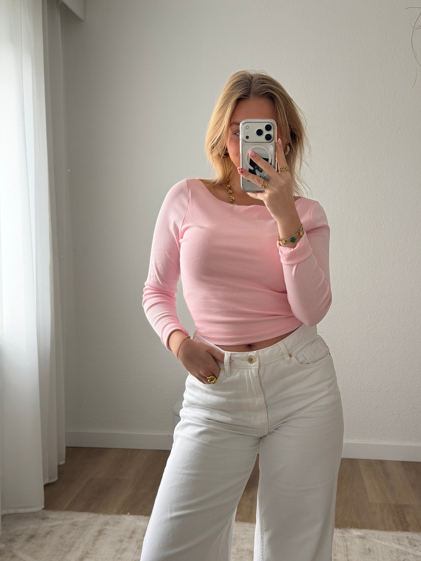 LONGSLEEVE STRAWBERRY MATCHA