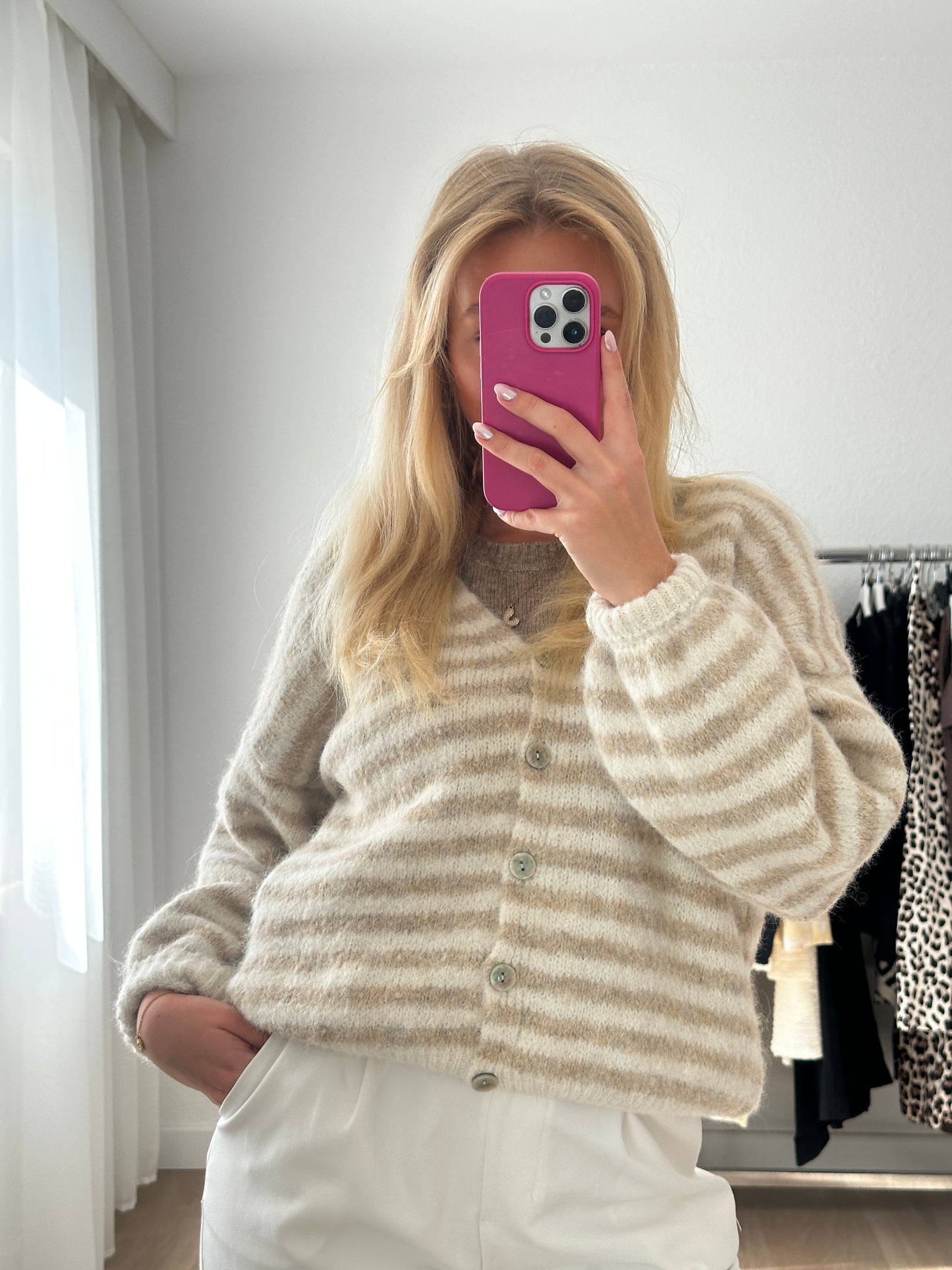 STRIPED CARDIGAN LATTE
