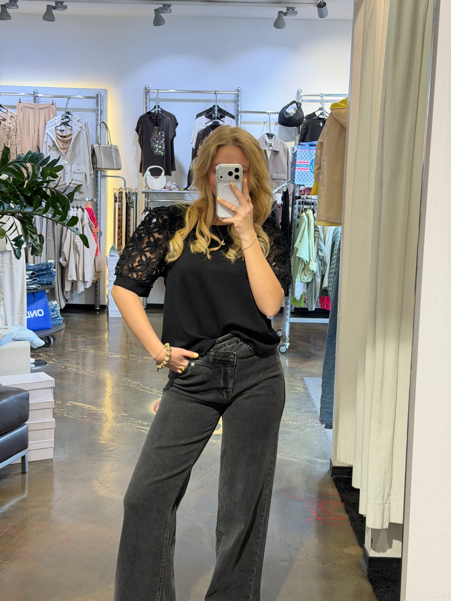 WIDE LEG JEANS