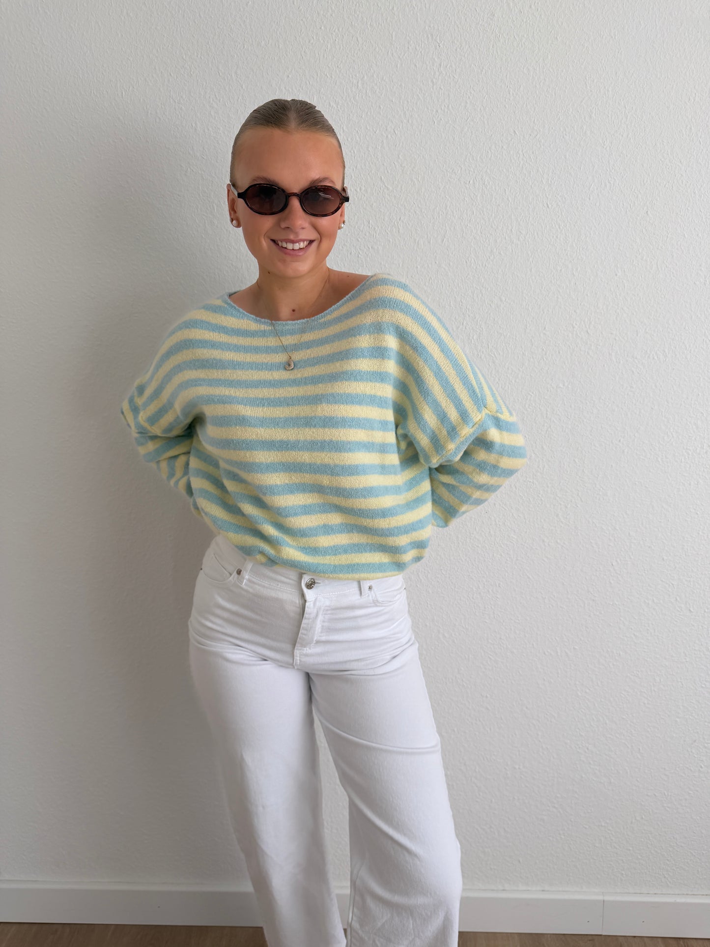 PULLOVER BLUE YELLOW