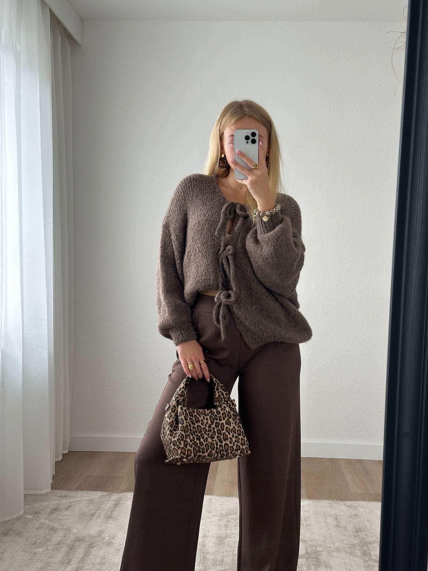 CARDIGAN BROWN