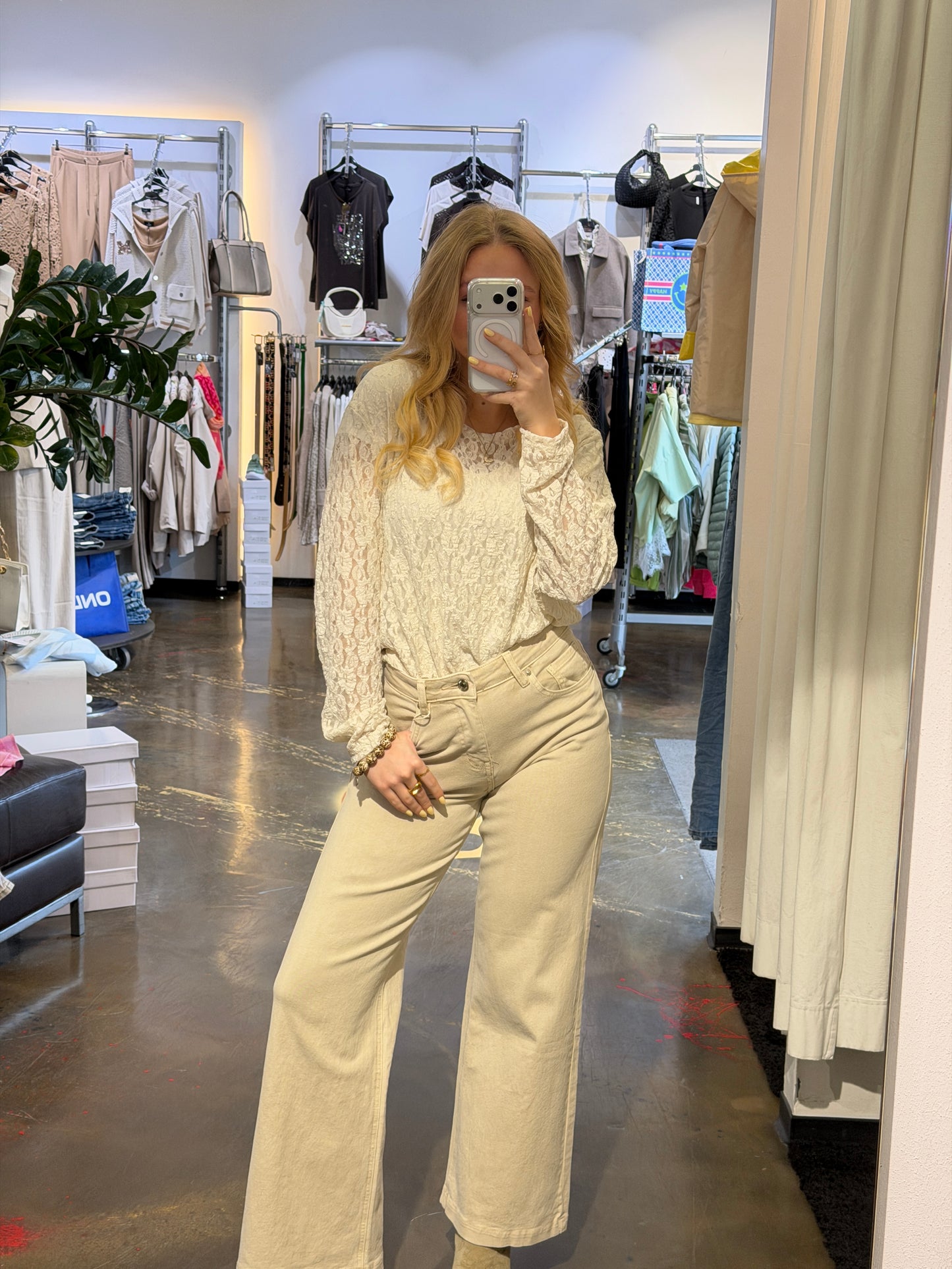 SPITZENSHIRT CREME